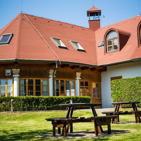 Penzion Terasa, Bed & Breakfast Velke Losiny Ngoại thất bức ảnh