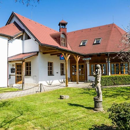 Penzion Terasa, Bed & Breakfast Velke Losiny Ngoại thất bức ảnh