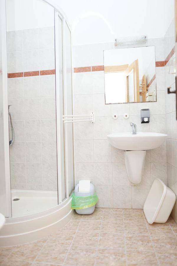 Penzion Terasa, Bed & Breakfast Velke Losiny Ngoại thất bức ảnh